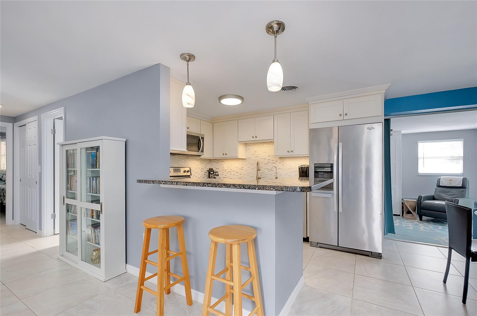 SOUTH VENICE - Residential