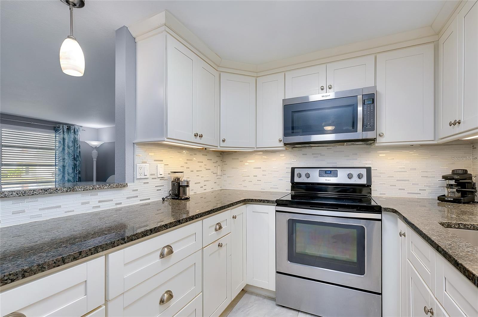 SOUTH VENICE - Residential