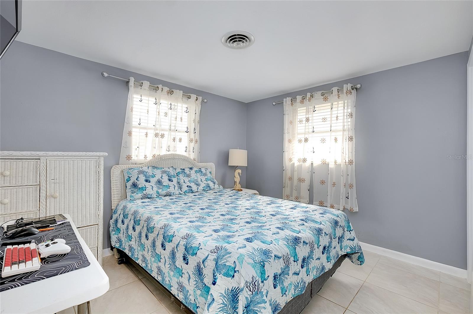 SOUTH VENICE - Residential