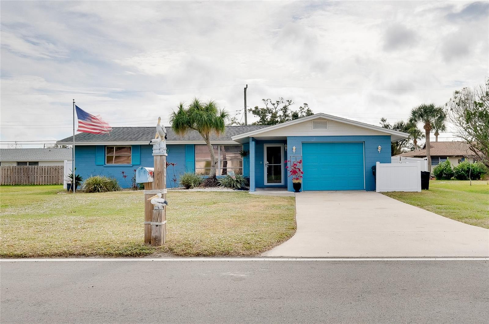 SOUTH VENICE - Residential