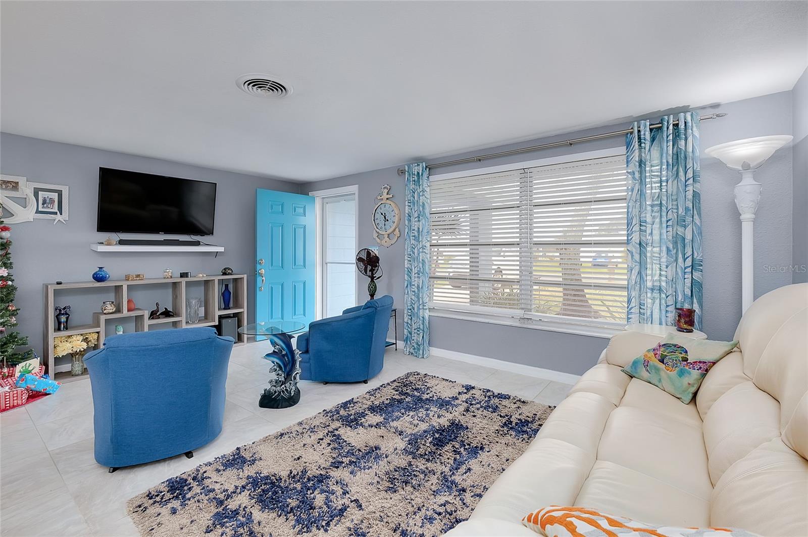 SOUTH VENICE - Residential