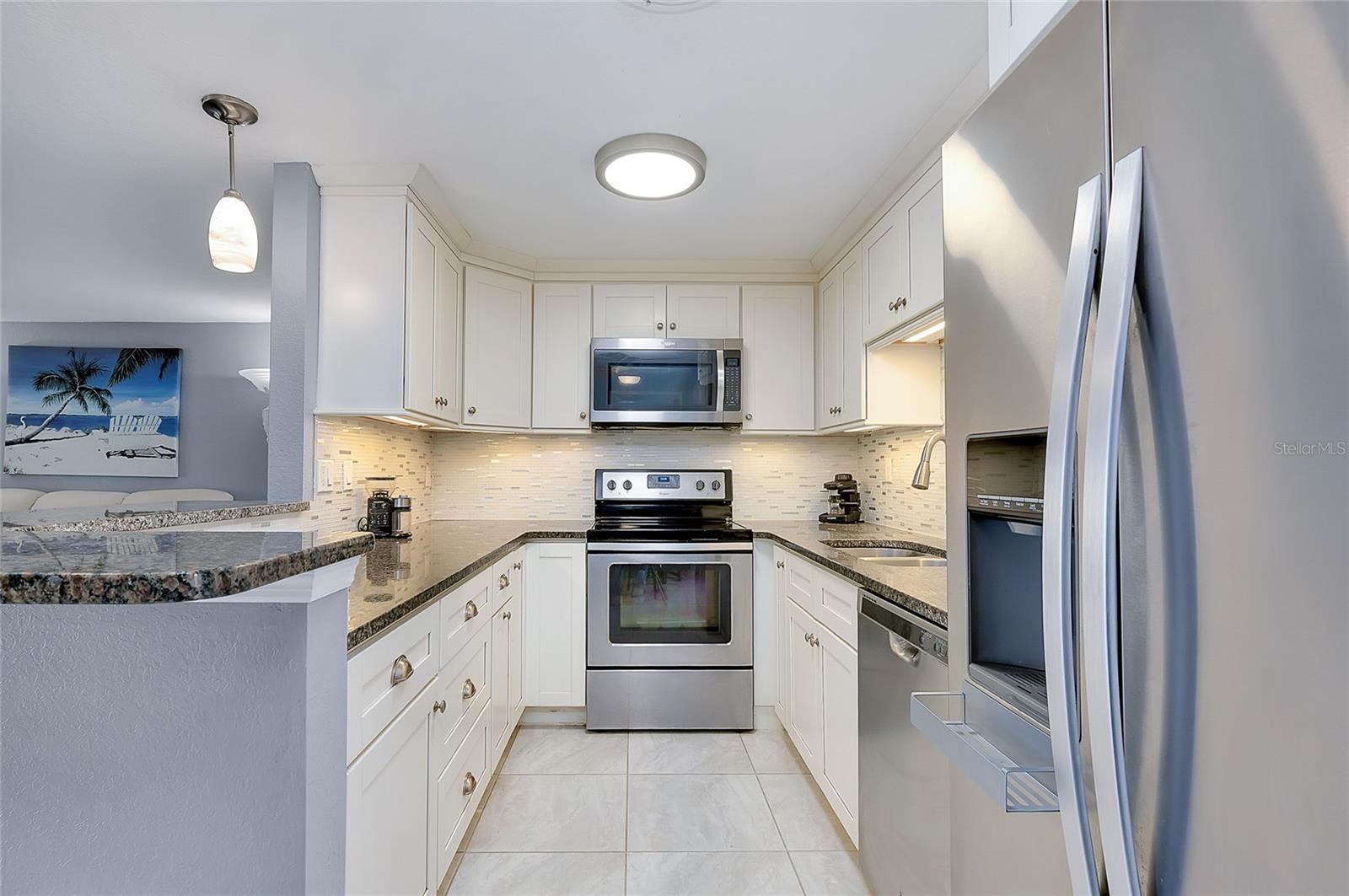 SOUTH VENICE - Residential