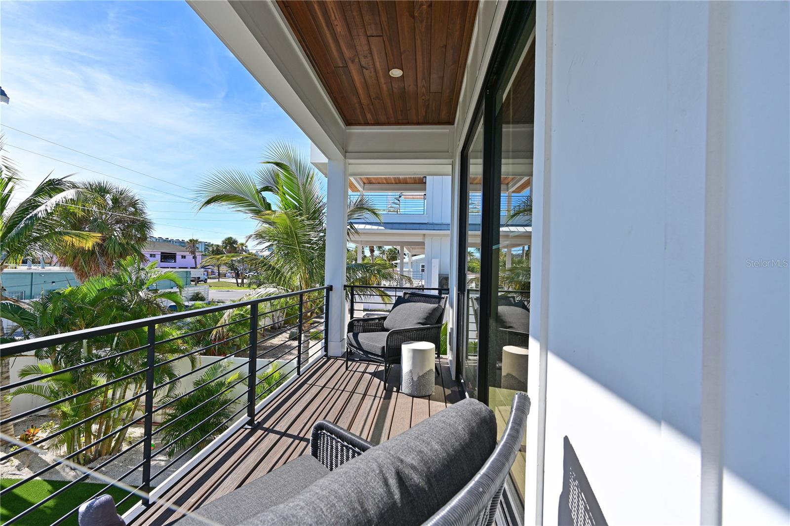 HOLMES BEACH 11TH UNIT - Residential