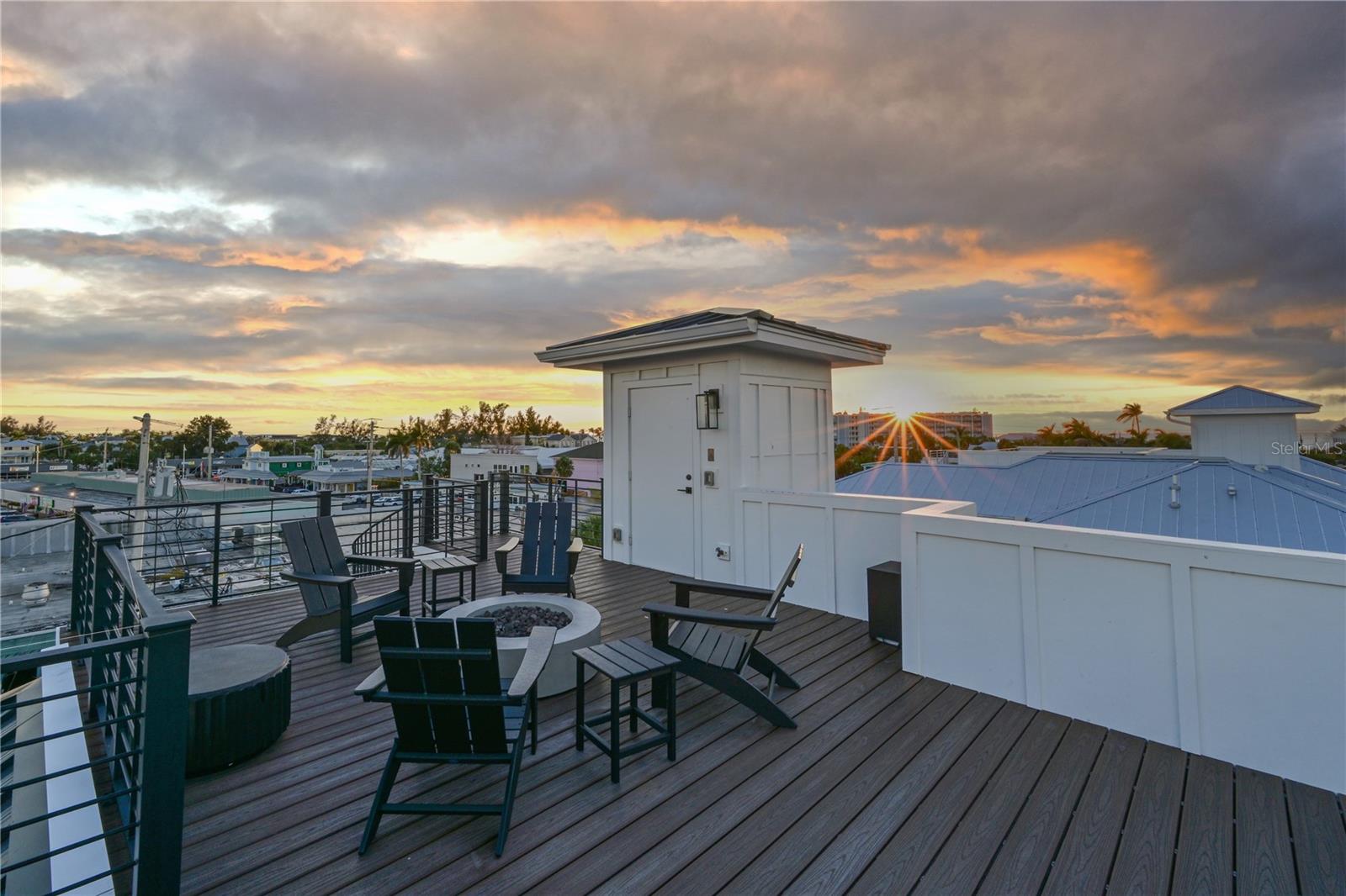 HOLMES BEACH 11TH UNIT - Residential