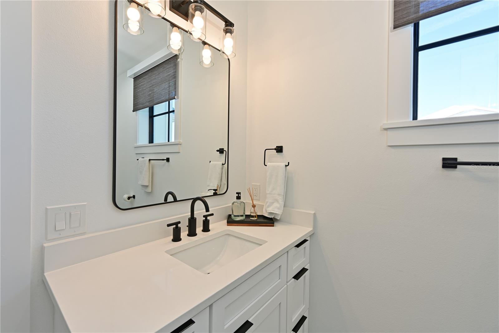 HOLMES BEACH 11TH UNIT - Residential