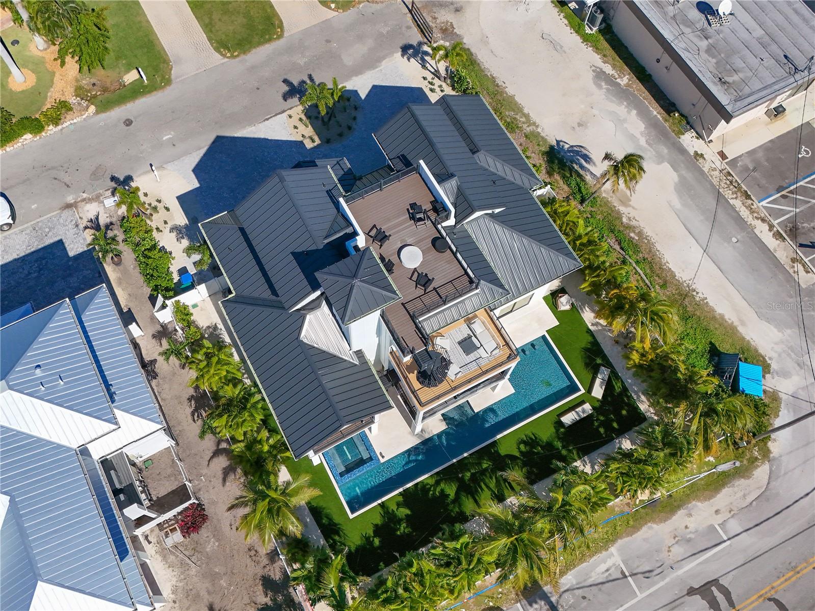 HOLMES BEACH 11TH UNIT - Residential