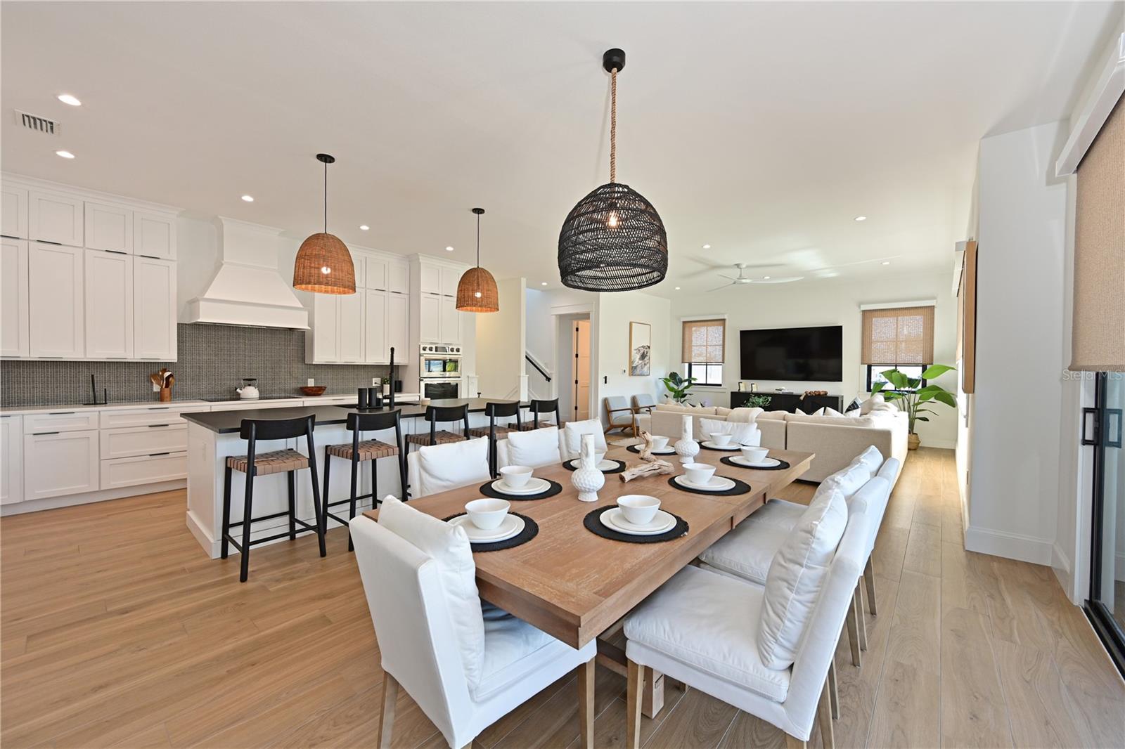 HOLMES BEACH 11TH UNIT - Residential