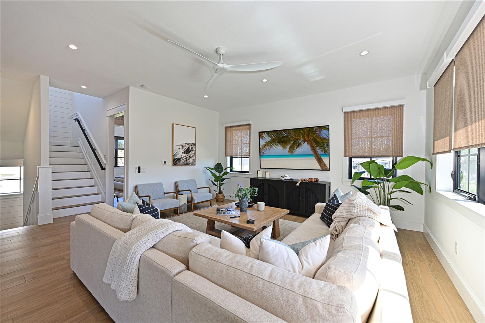 HOLMES BEACH 11TH UNIT - Residential