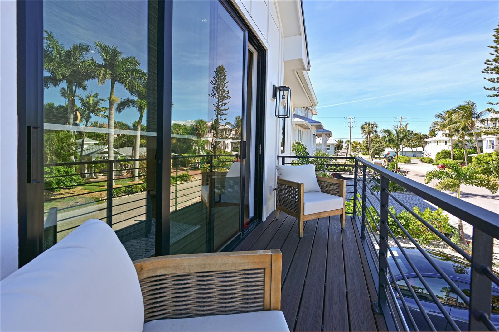 HOLMES BEACH 11TH UNIT - Residential