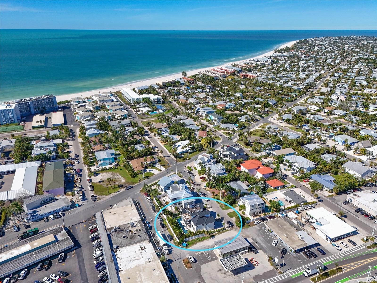 HOLMES BEACH 11TH UNIT - Residential