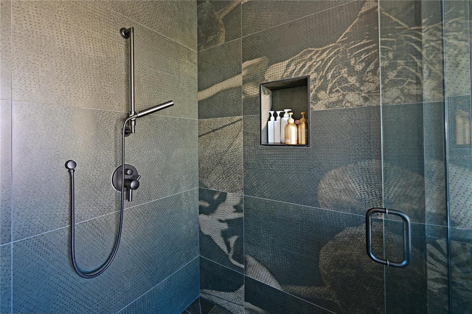 HOLMES BEACH 11TH UNIT - Residential