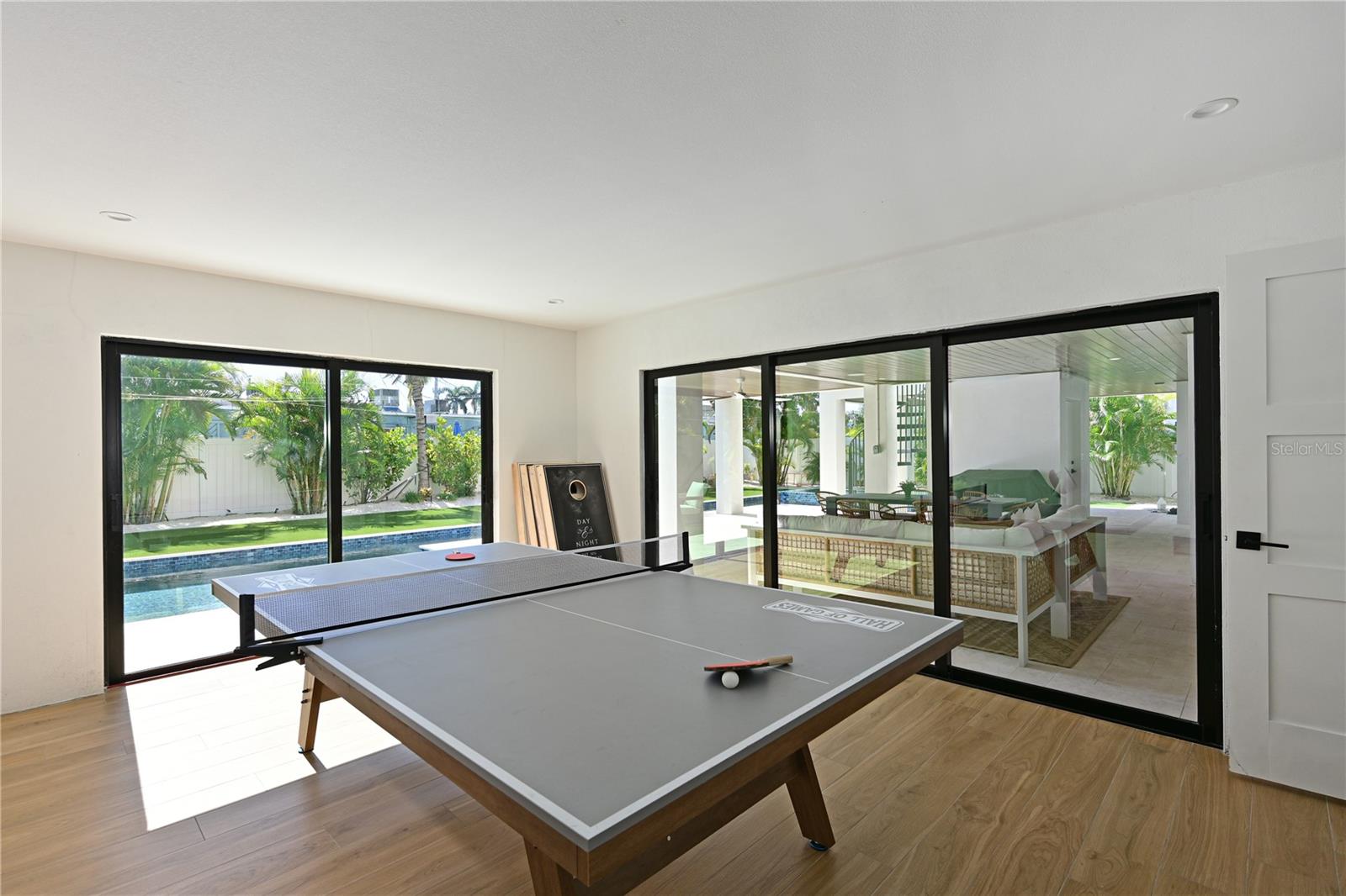 HOLMES BEACH 11TH UNIT - Residential