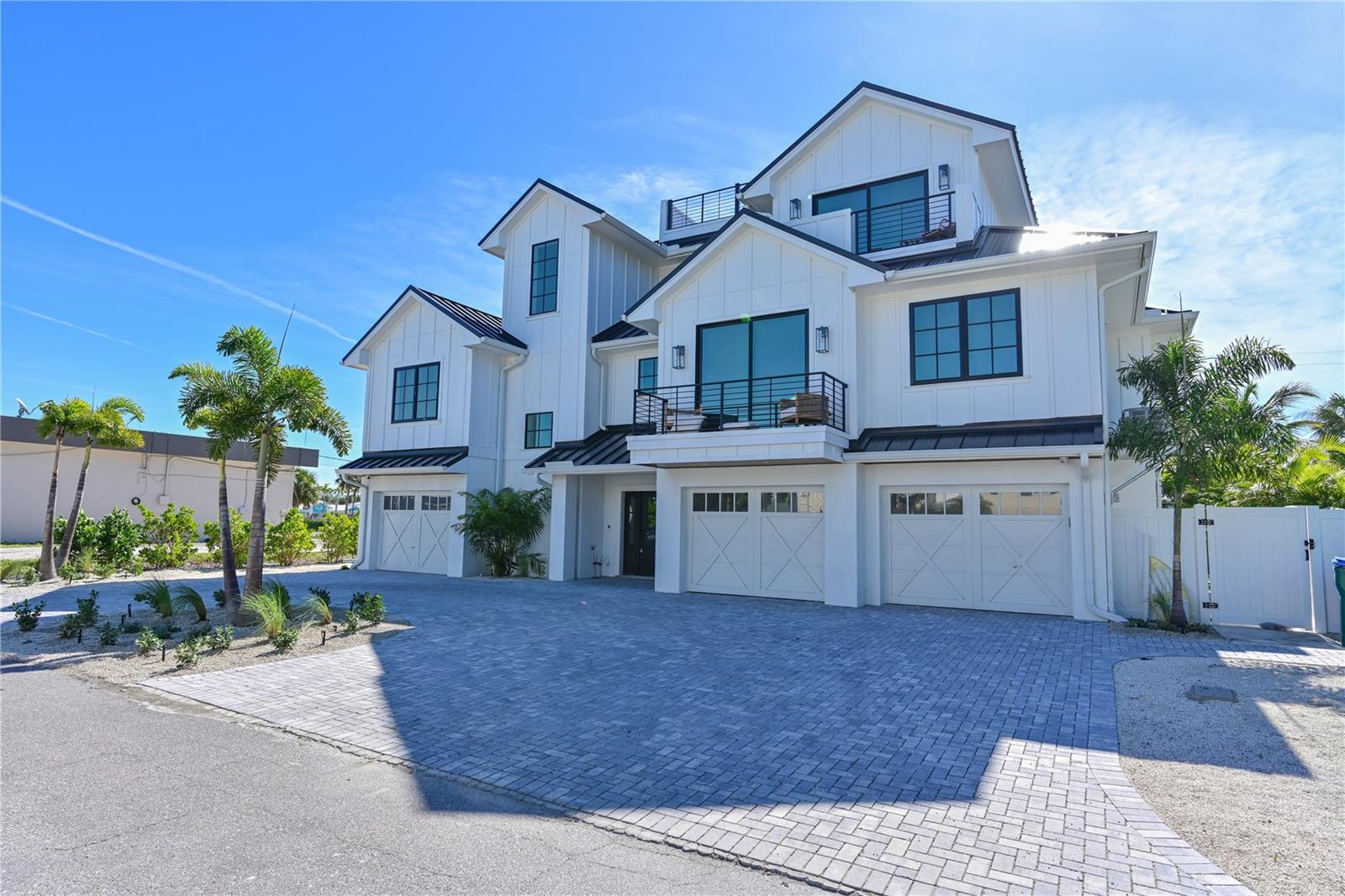 HOLMES BEACH 11TH UNIT - Residential