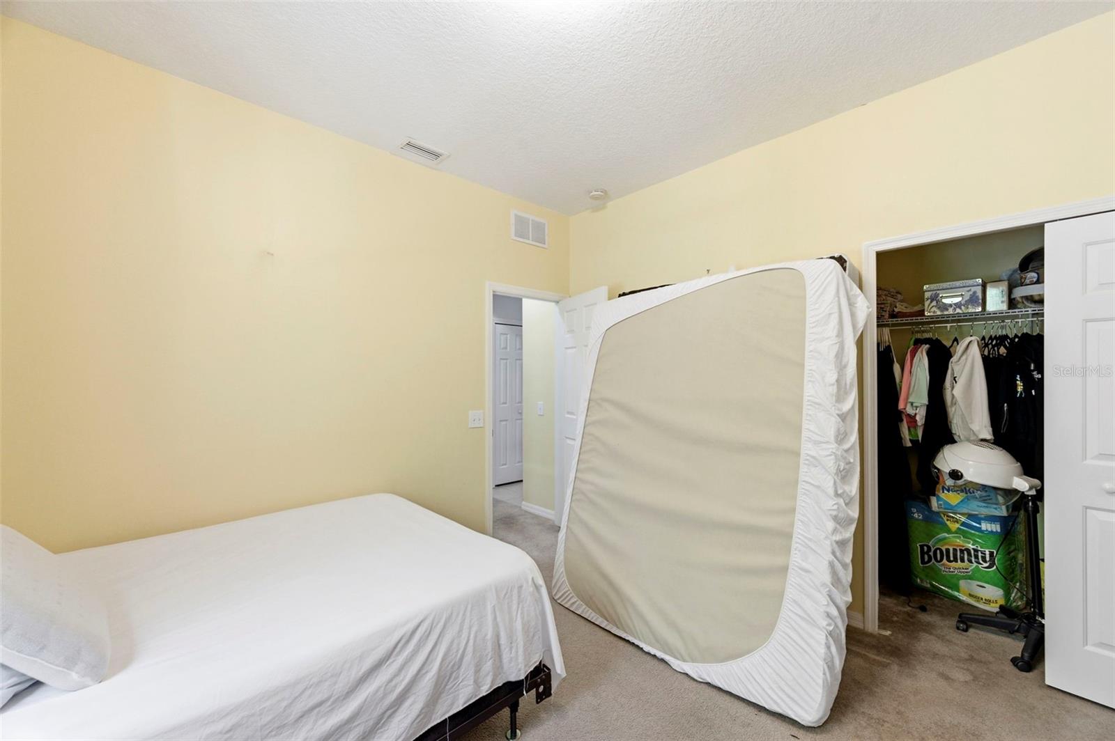 BOYETTE OAKS - Residential