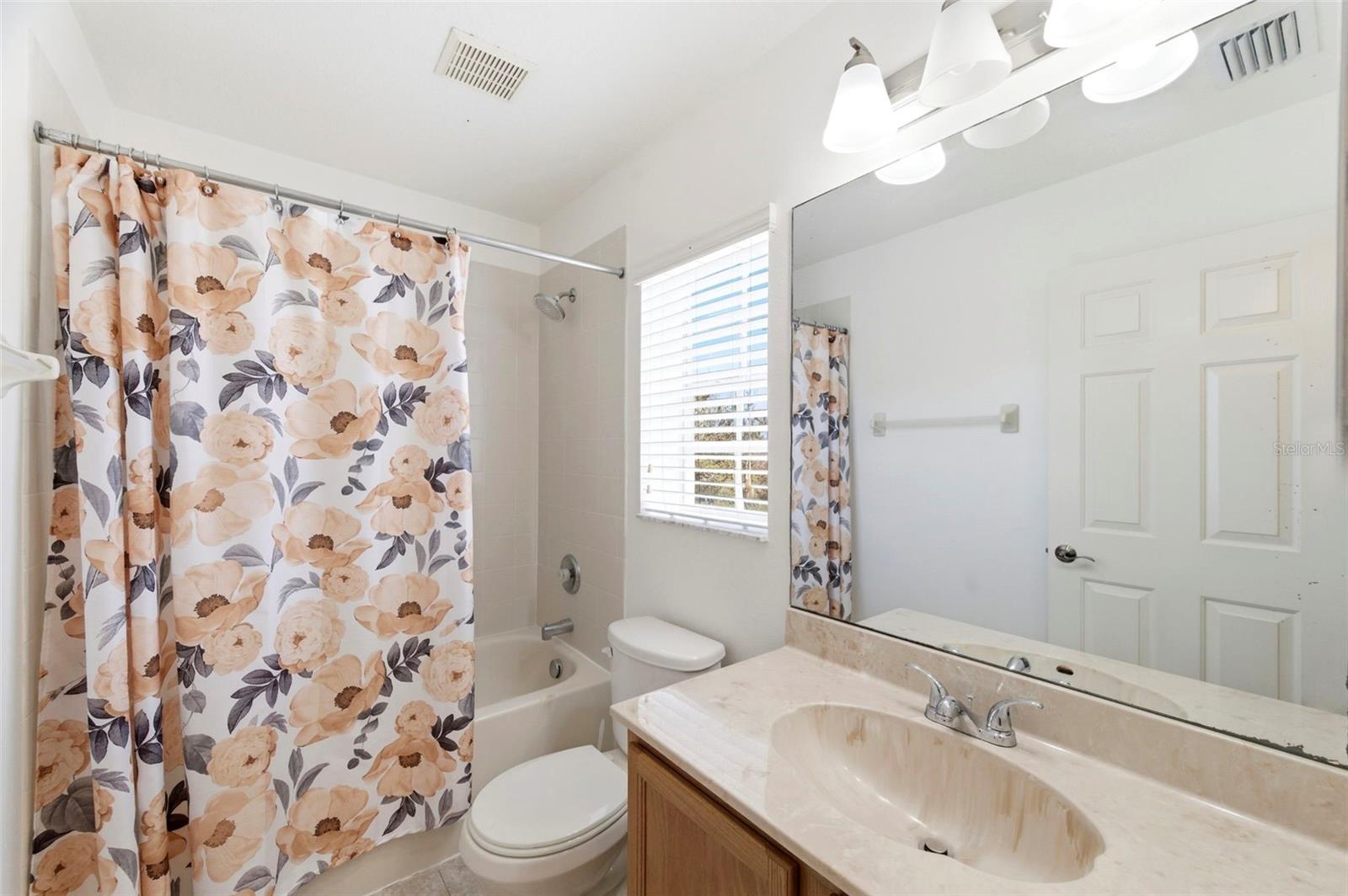 BOYETTE OAKS - Residential