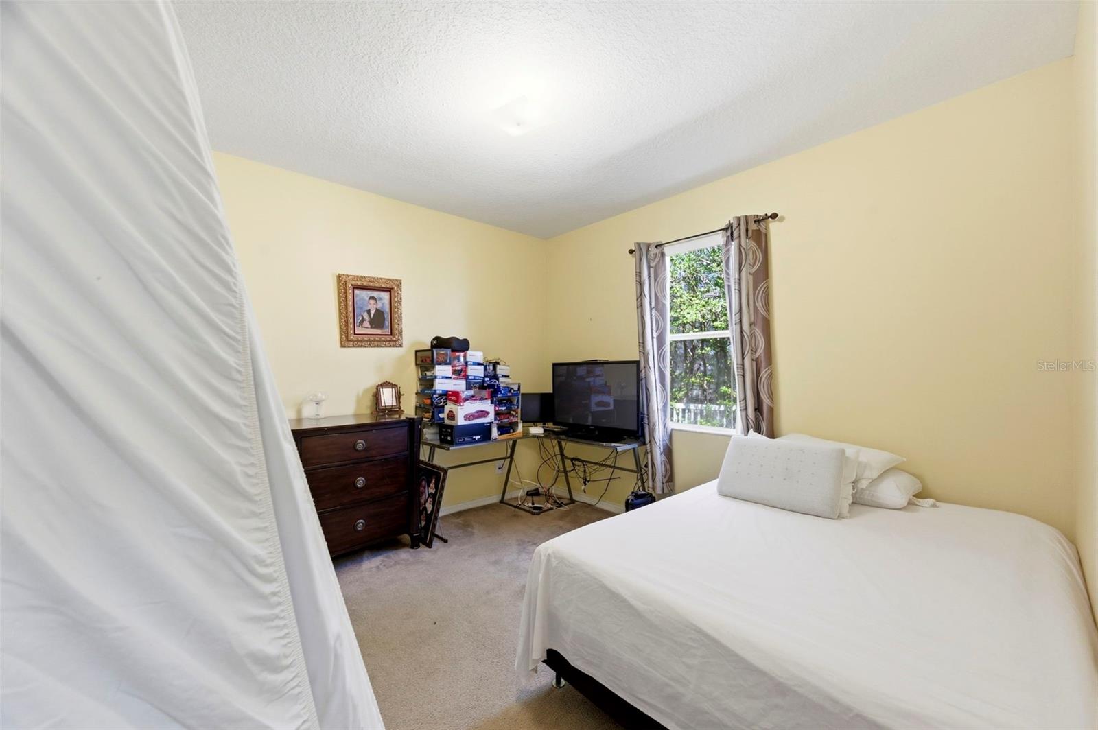 BOYETTE OAKS - Residential