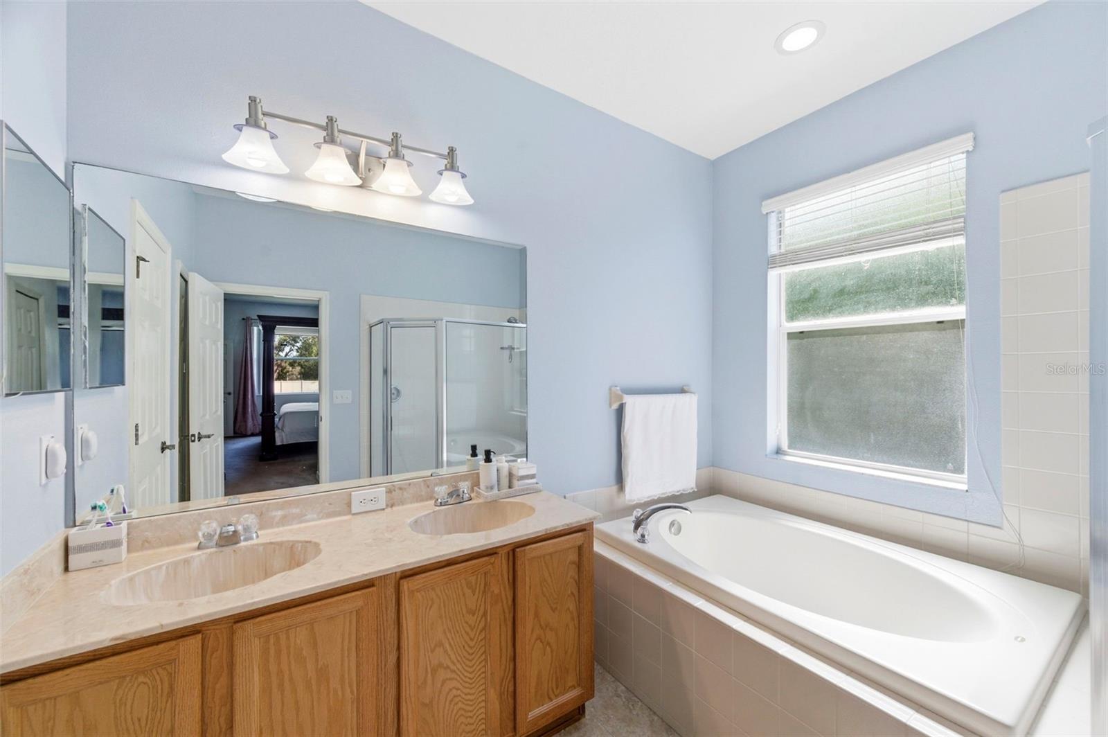 BOYETTE OAKS - Residential