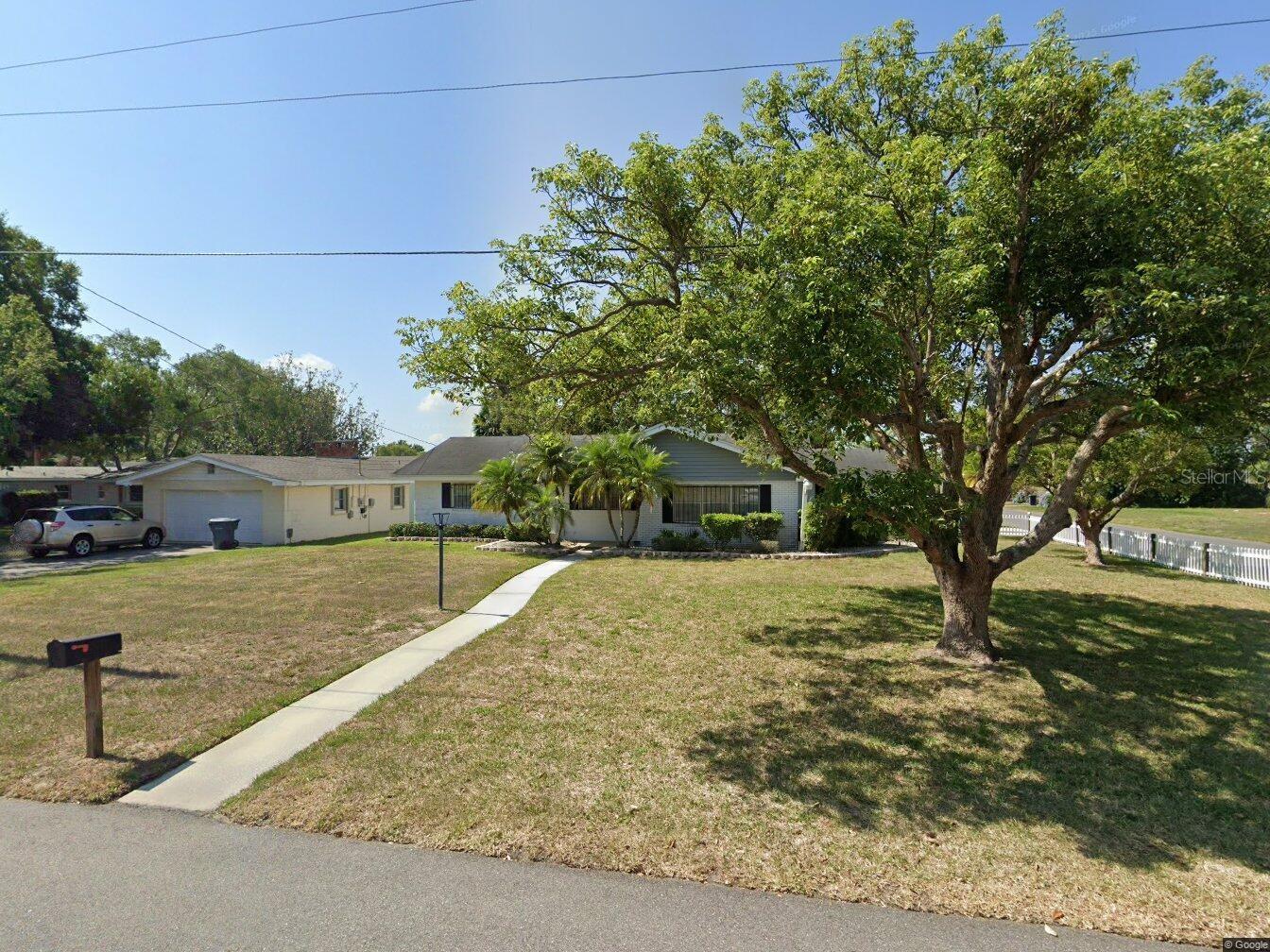 ELOISE WOODS EAST LAKE MARIAM - Residential
