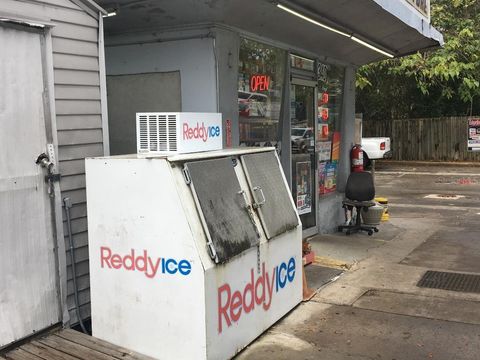 Tiny photo for 340 W Noble Avenue, Williston, FL 32696 (MLS # GC510149)