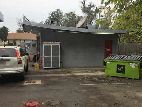 Tiny photo for 340 W Noble Avenue, Williston, FL 32696 (MLS # GC510149)