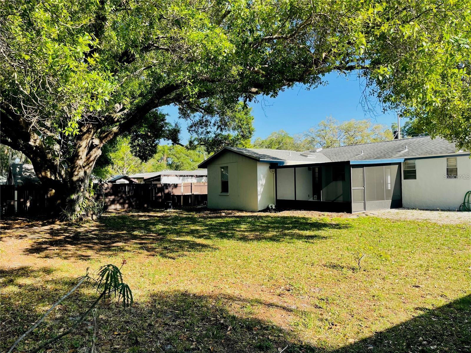 SARASOTA VENICE CO 09 37 18 - Residential Lease
