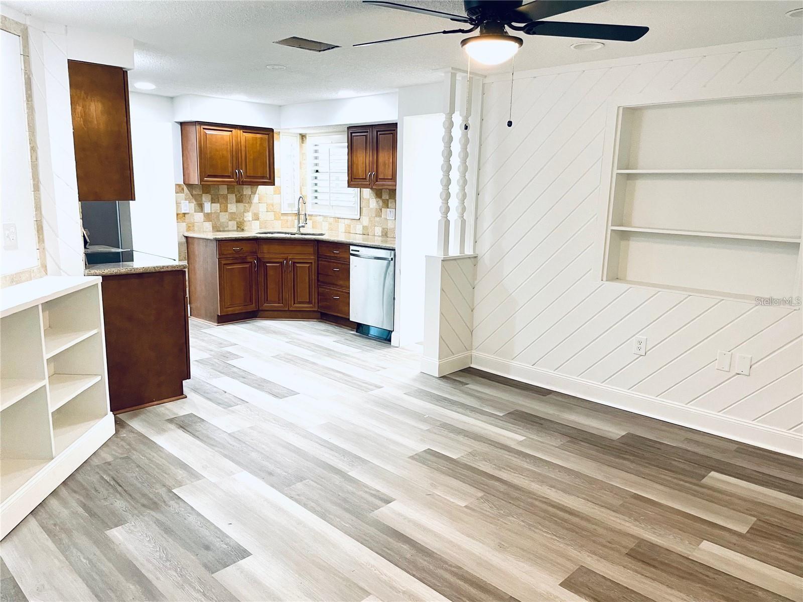 SARASOTA VENICE CO 09 37 18 - Residential Lease