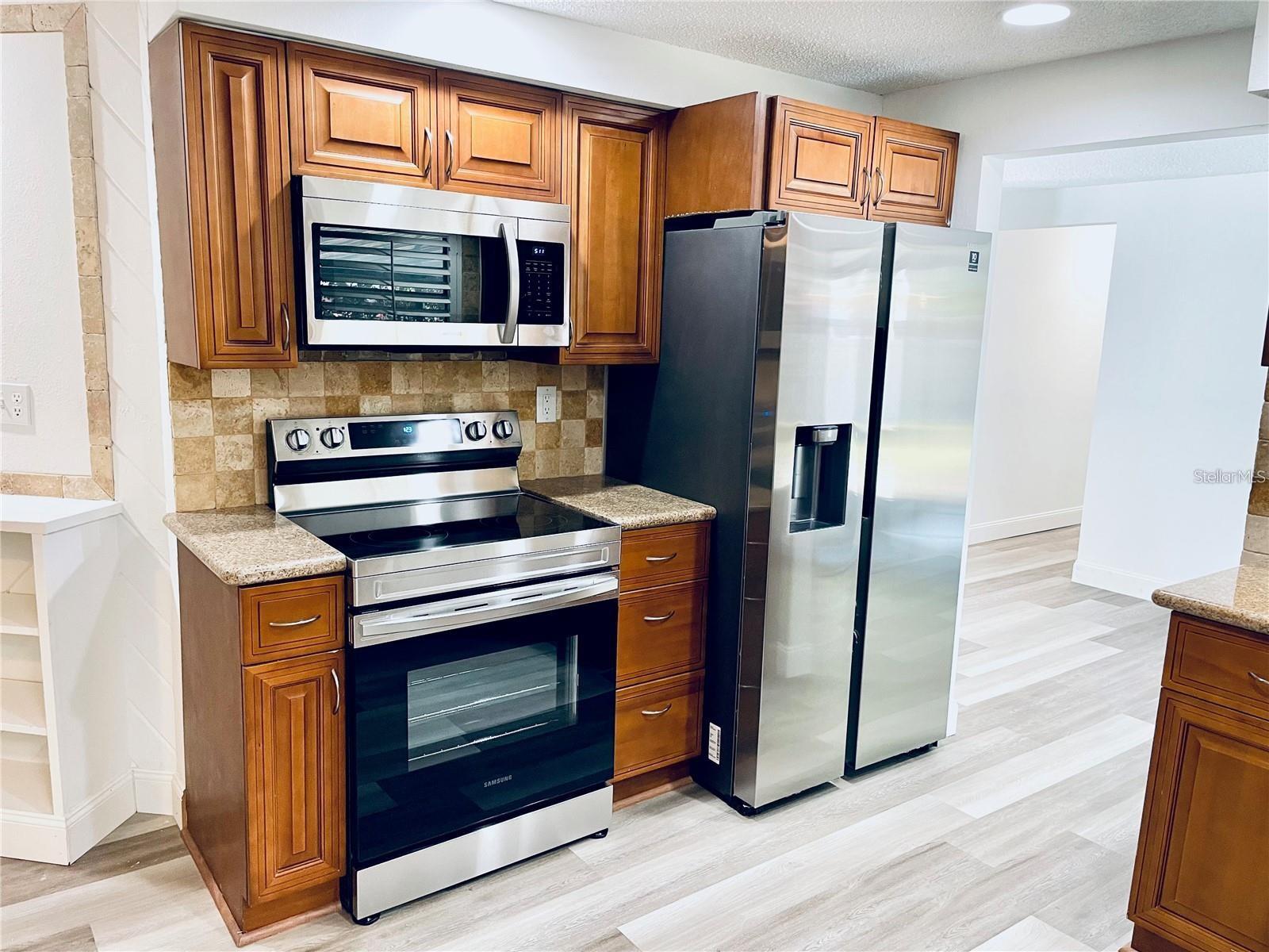 SARASOTA VENICE CO 09 37 18 - Residential Lease