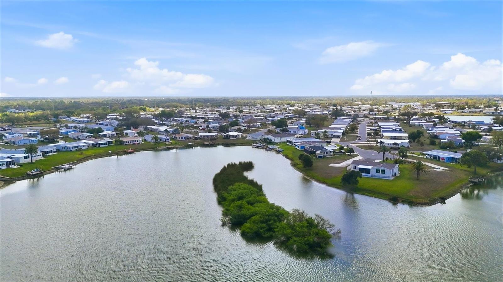 LEMON BAY ISLES PH 03 - Residential