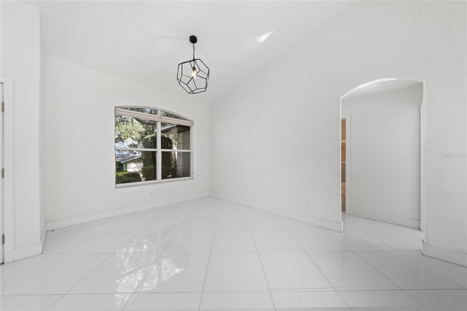 MONTCLAIR PH 01 - Residential