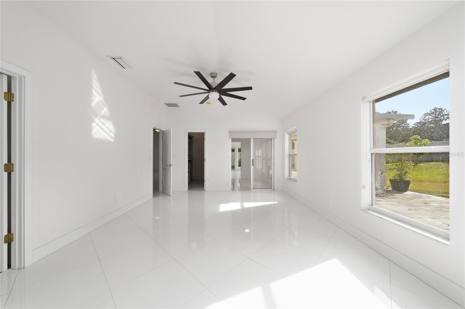 MONTCLAIR PH 01 - Residential