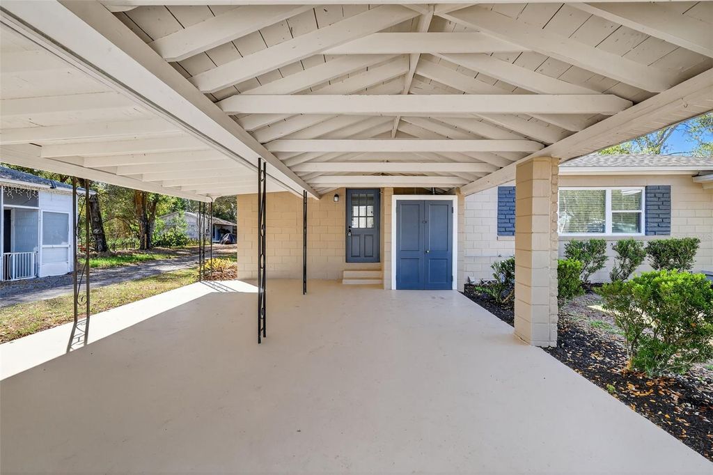 Photo of 436 E Atwater Avenue, Eustis, FL 32726 (MLS # G5109231)