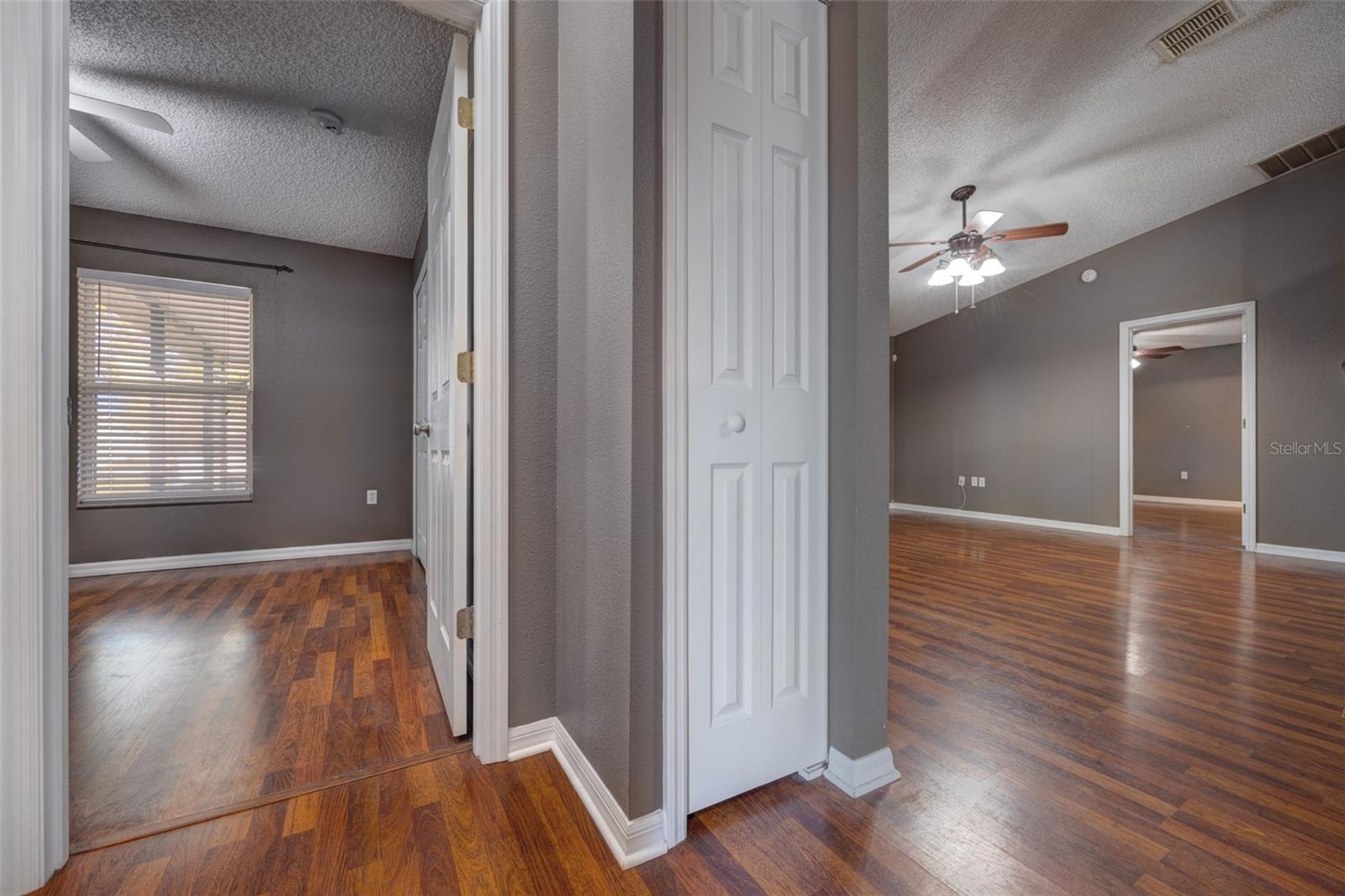 DELTONA LAKES UNIT 08 - Residential