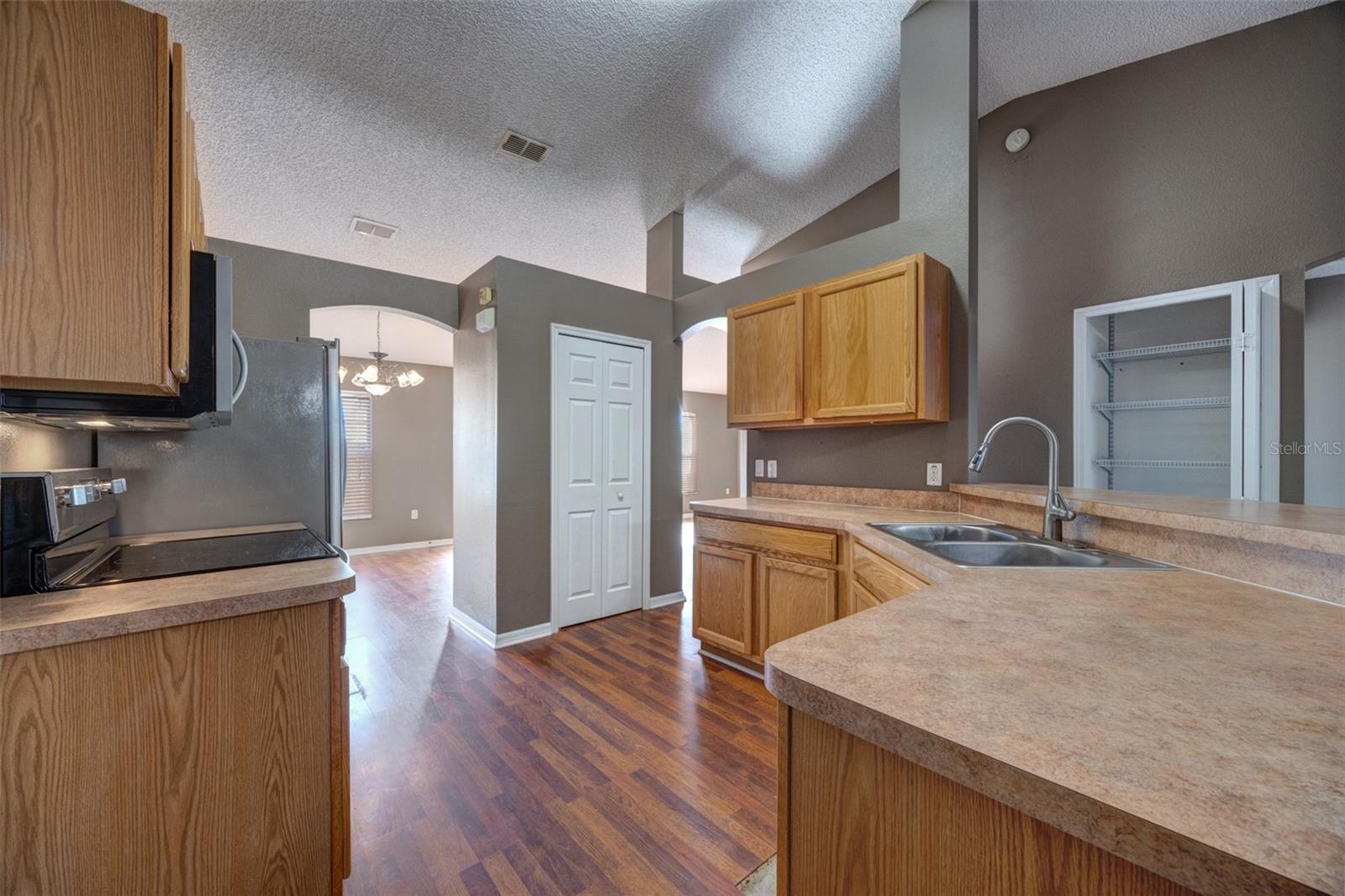 DELTONA LAKES UNIT 08 - Residential