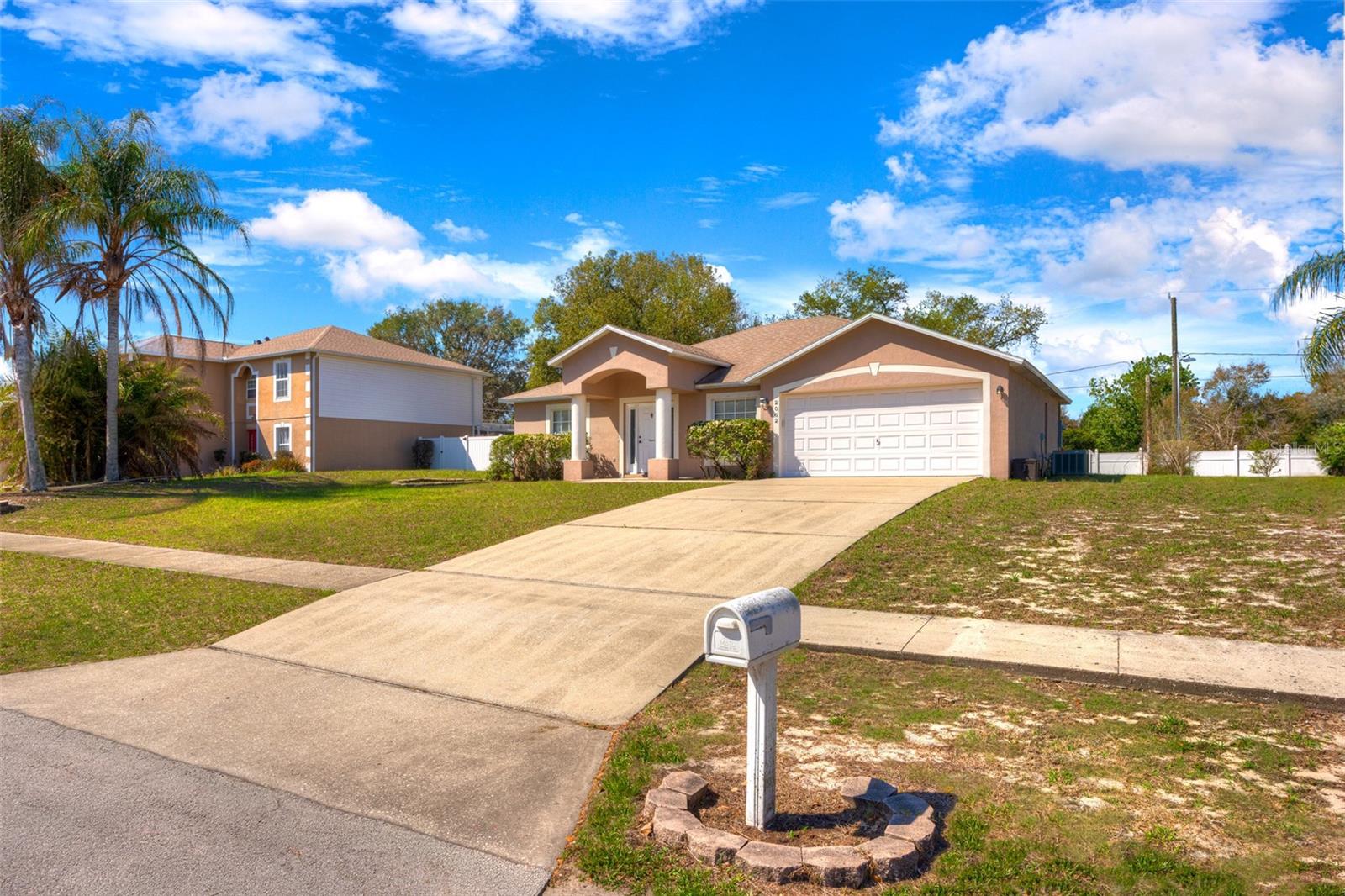 DELTONA LAKES UNIT 08 - Residential