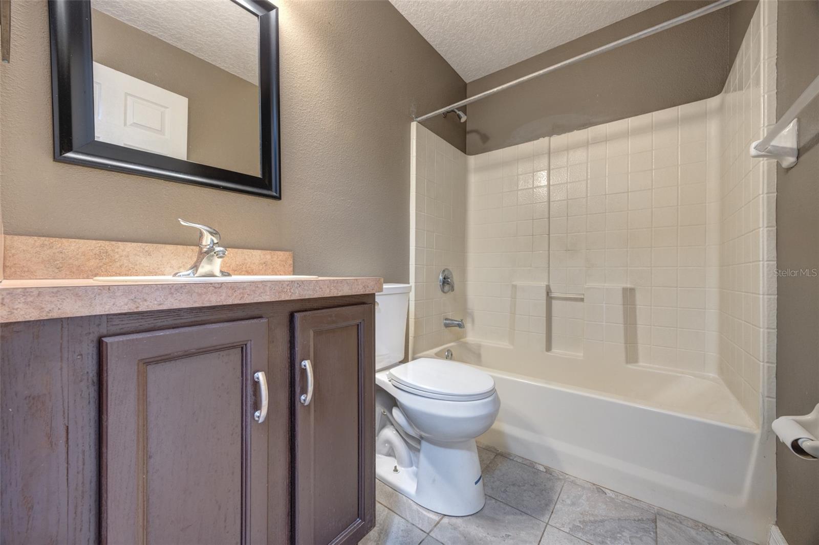 DELTONA LAKES UNIT 08 - Residential