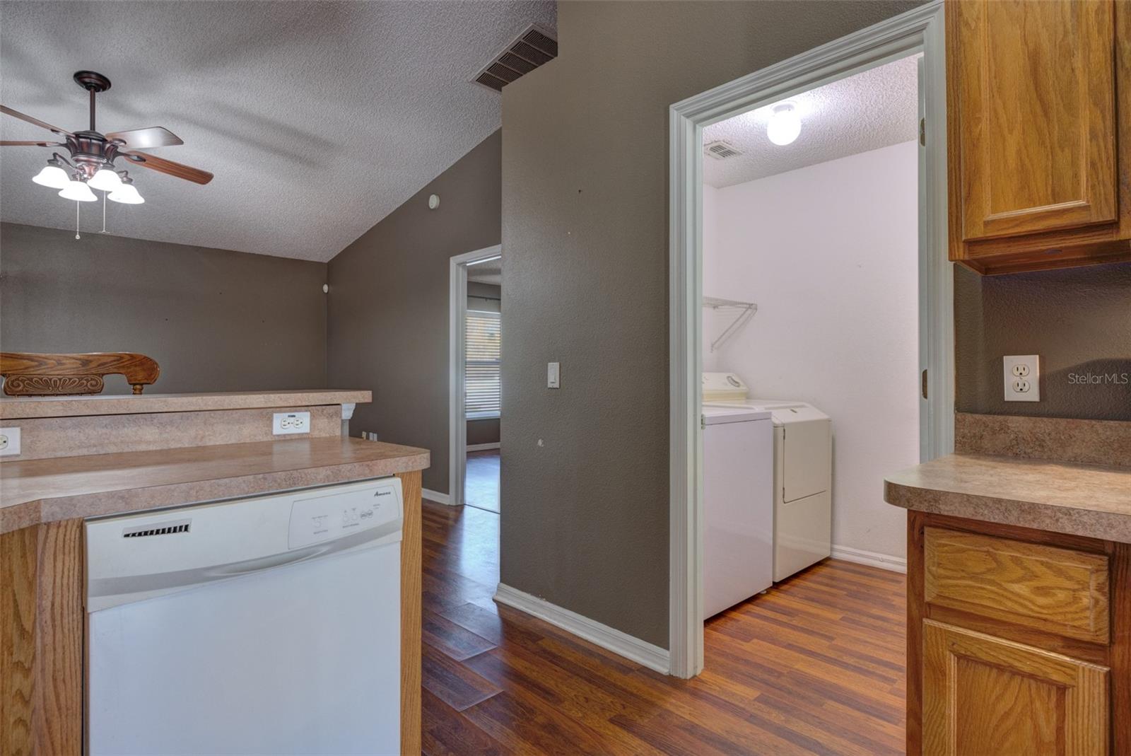 DELTONA LAKES UNIT 08 - Residential