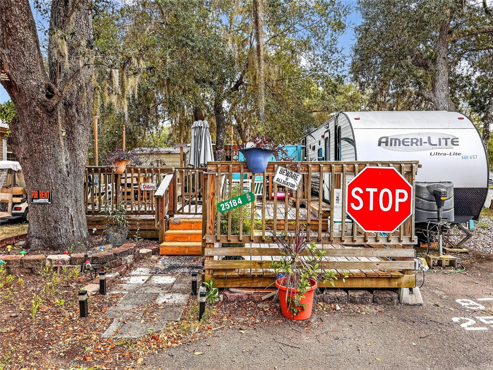 SALT SPRINGS RESORT - Residential