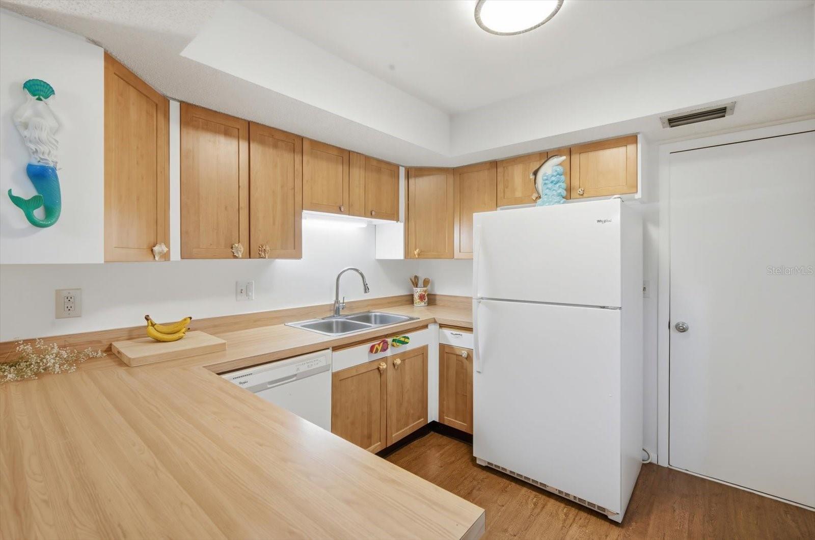 VIVIENDA AT BRADENTON II - Residential