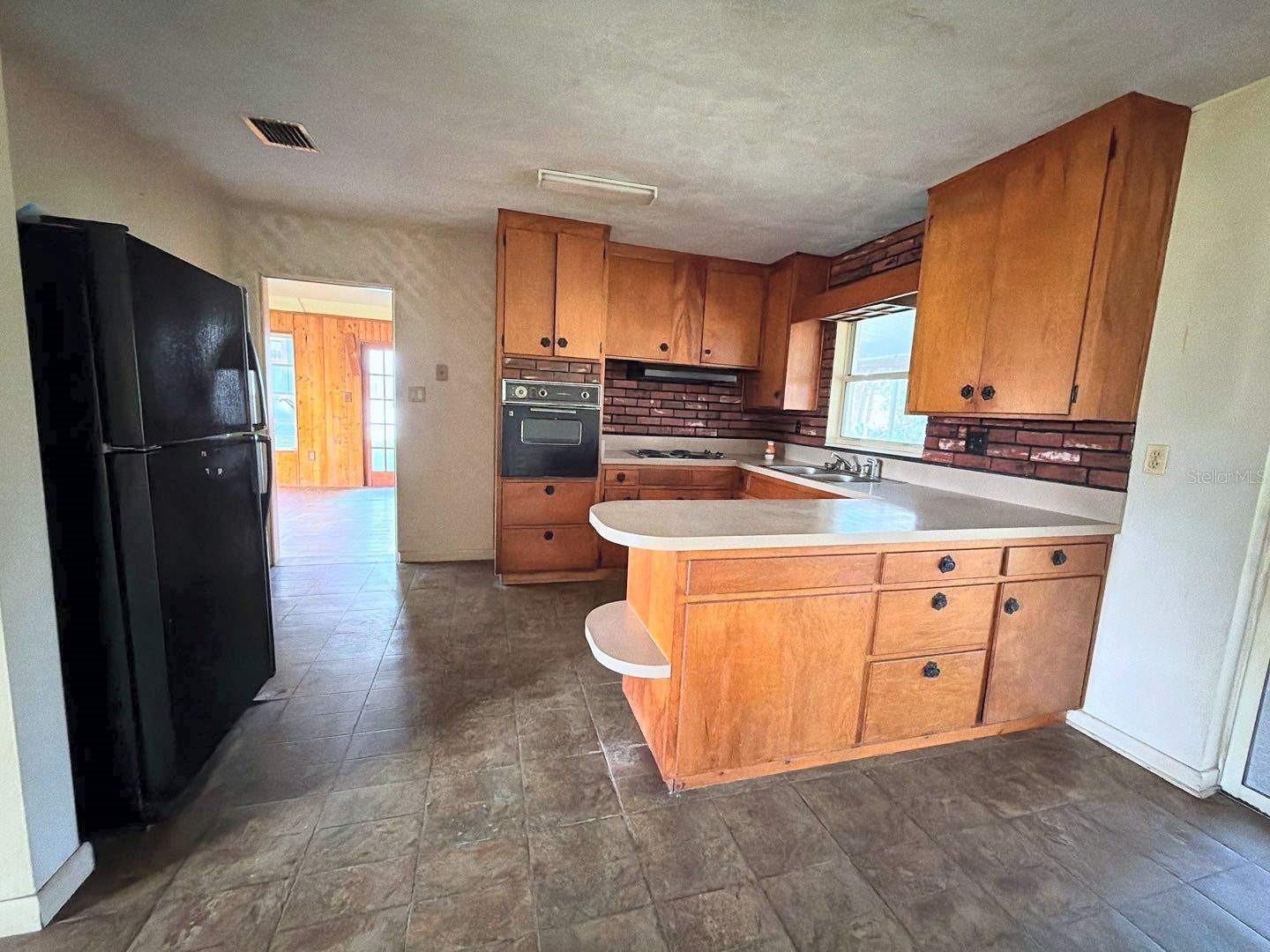 37443 BEACH DRIVE
