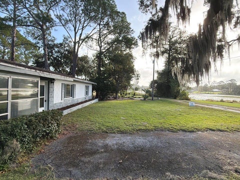 Tiny photo for 37443 Beach Drive, Umatilla, FL 32784 (MLS # O6453518)