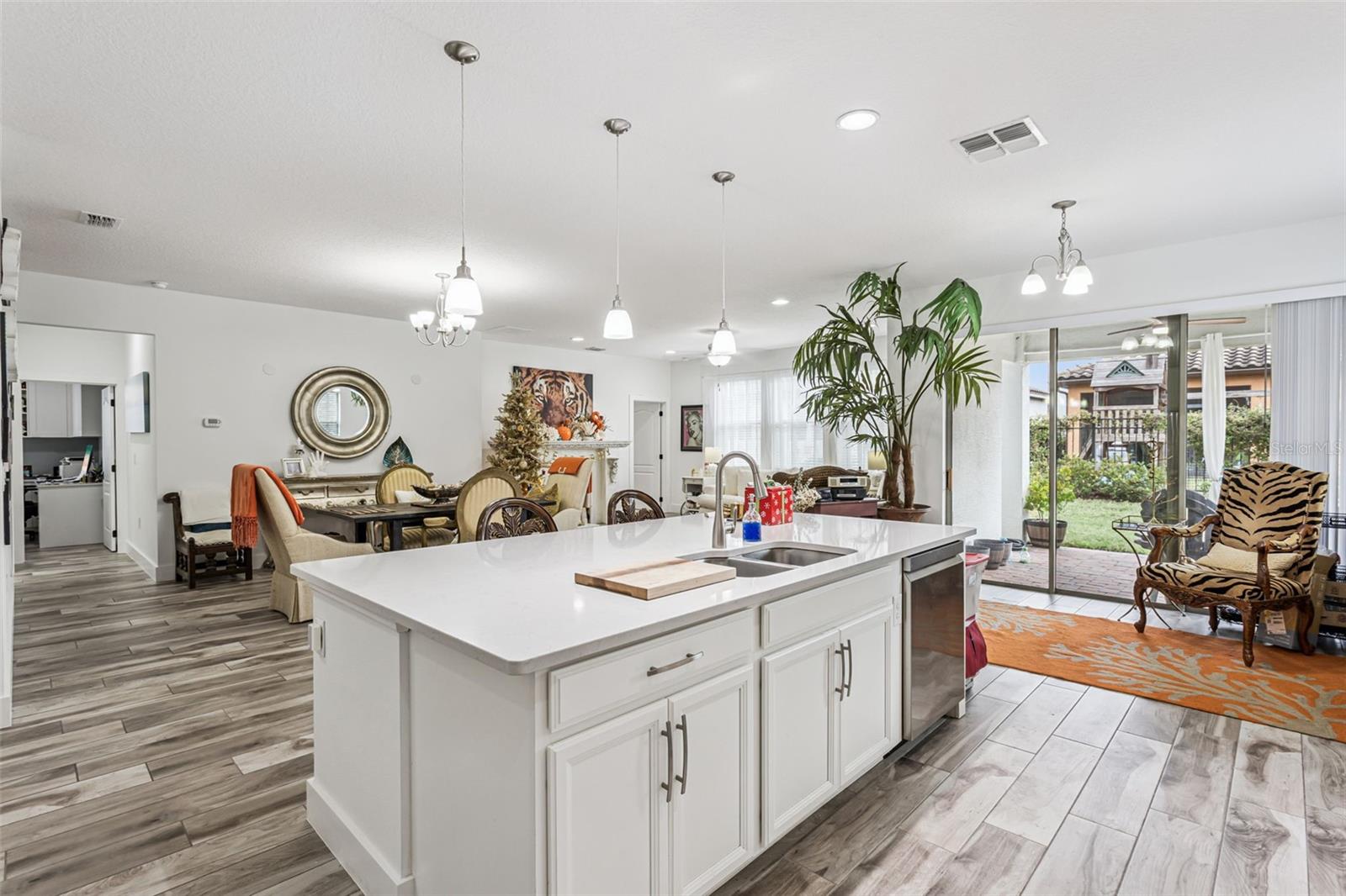 RIVIERA BELLA UN 5 - Residential