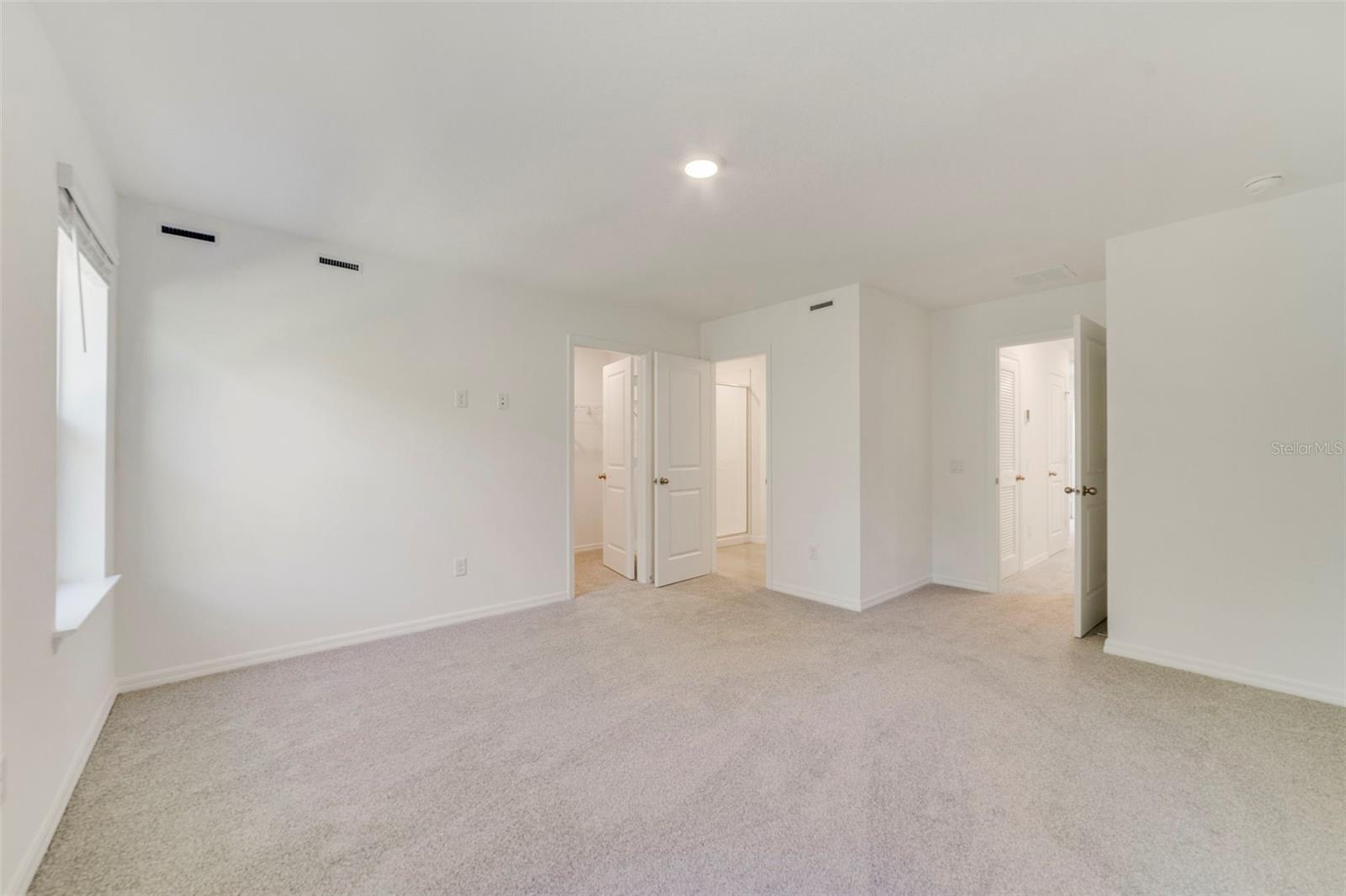 TOWNS AT GREENLEAF - Residential