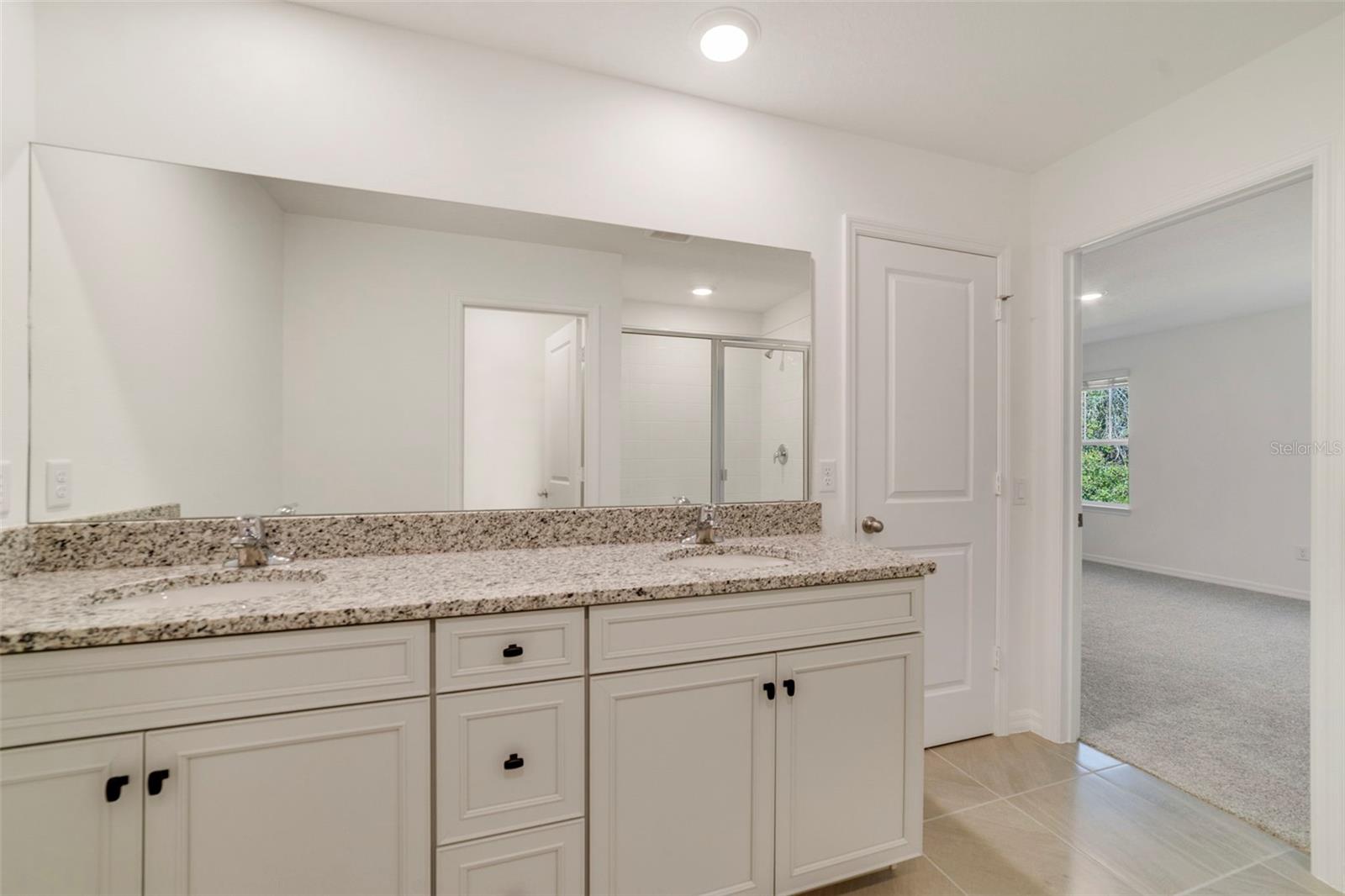 TOWNS AT GREENLEAF - Residential