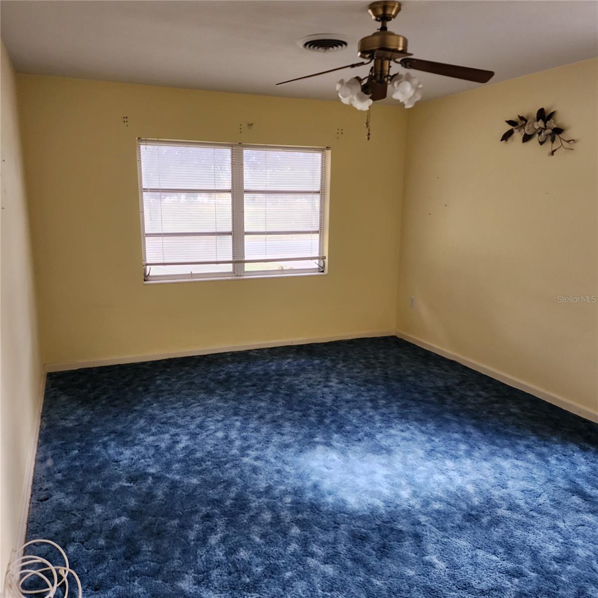 LEESBURG PALMORA PLACE - Residential