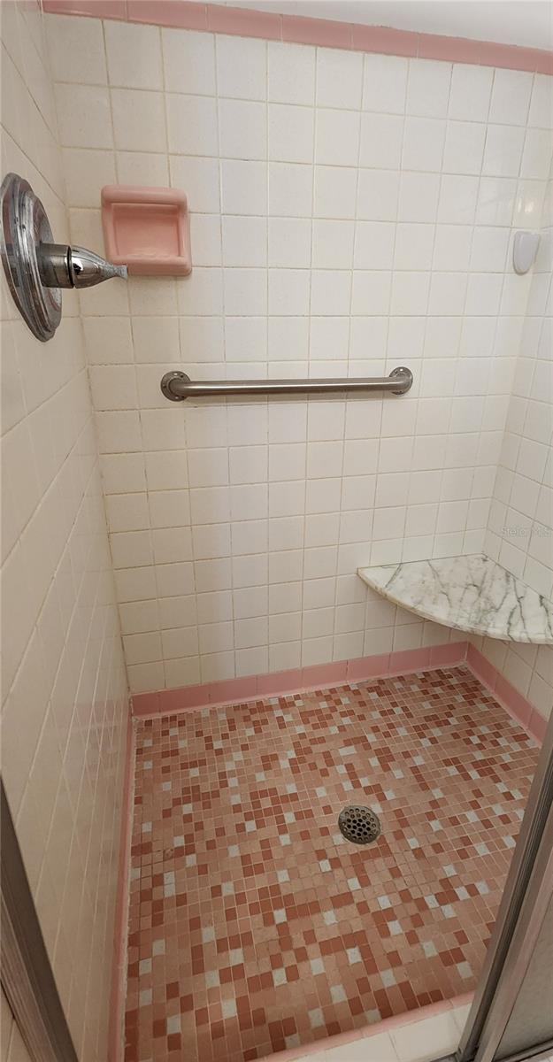 LEESBURG PALMORA PLACE - Residential