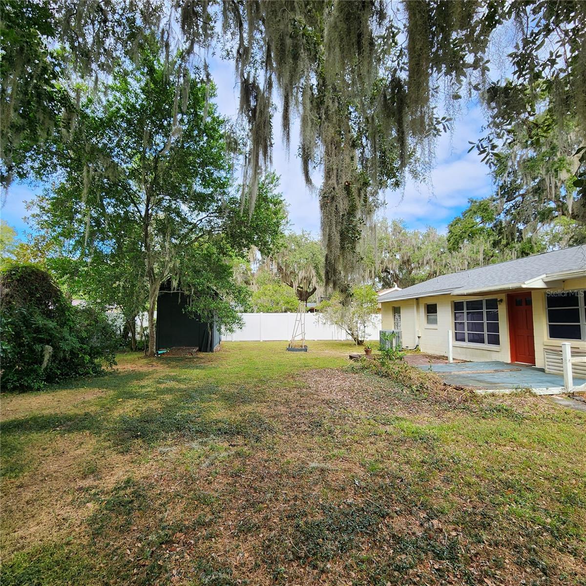 LEESBURG PALMORA PLACE - Residential