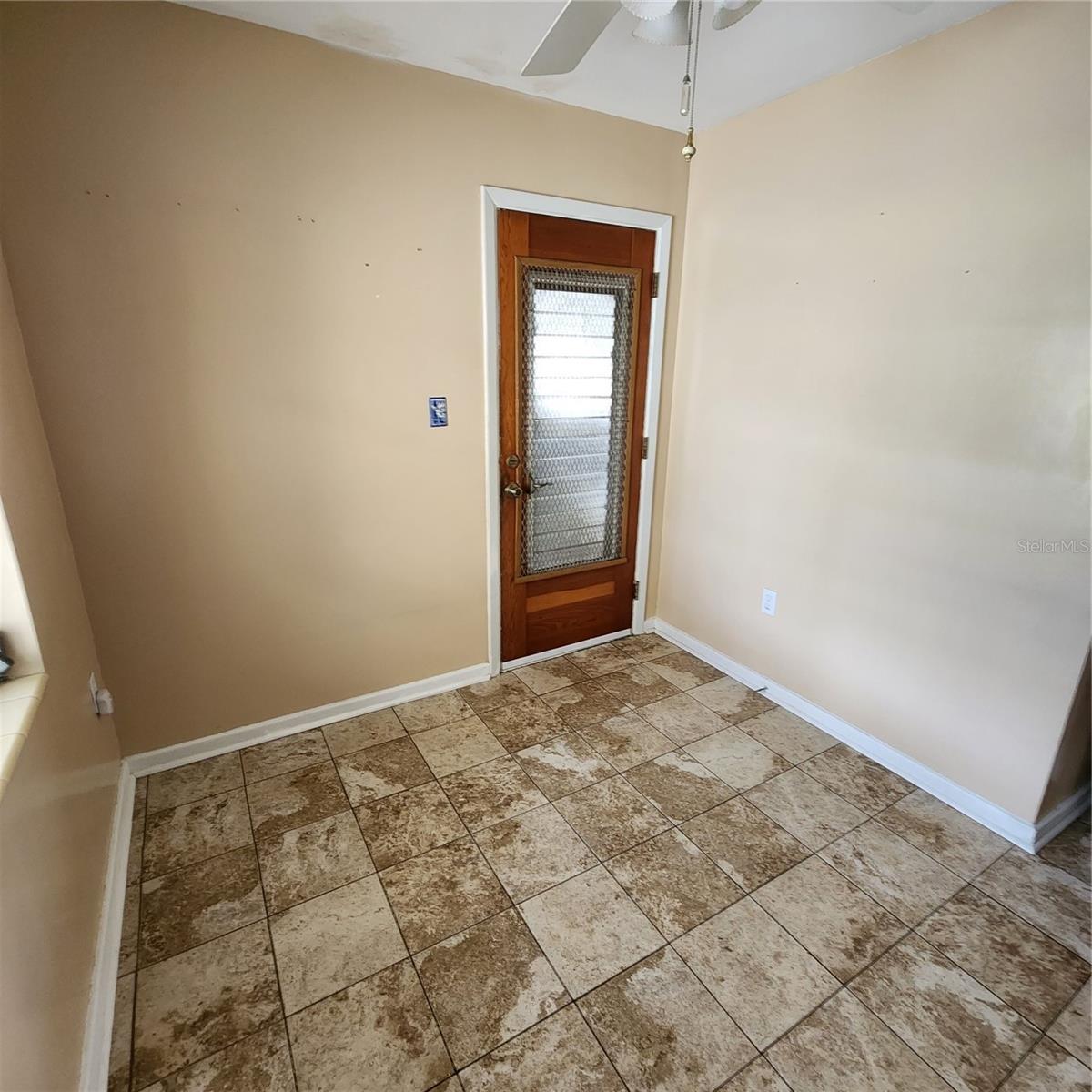 LEESBURG PALMORA PLACE - Residential