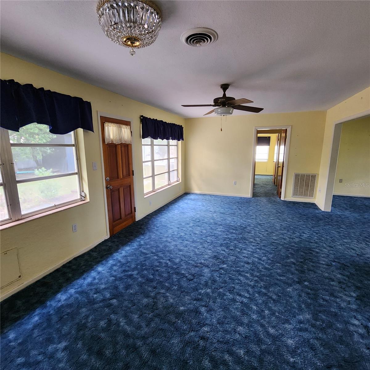 LEESBURG PALMORA PLACE - Residential