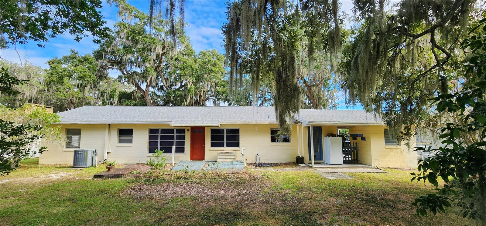 LEESBURG PALMORA PLACE - Residential