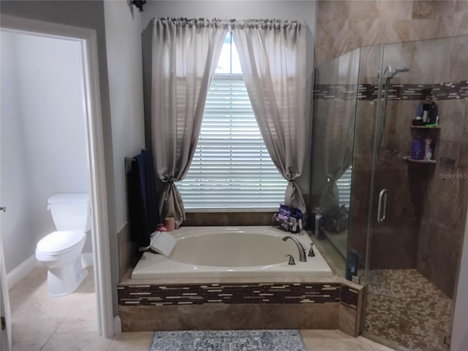 KEY VISTA PH 01 - Residential Lease